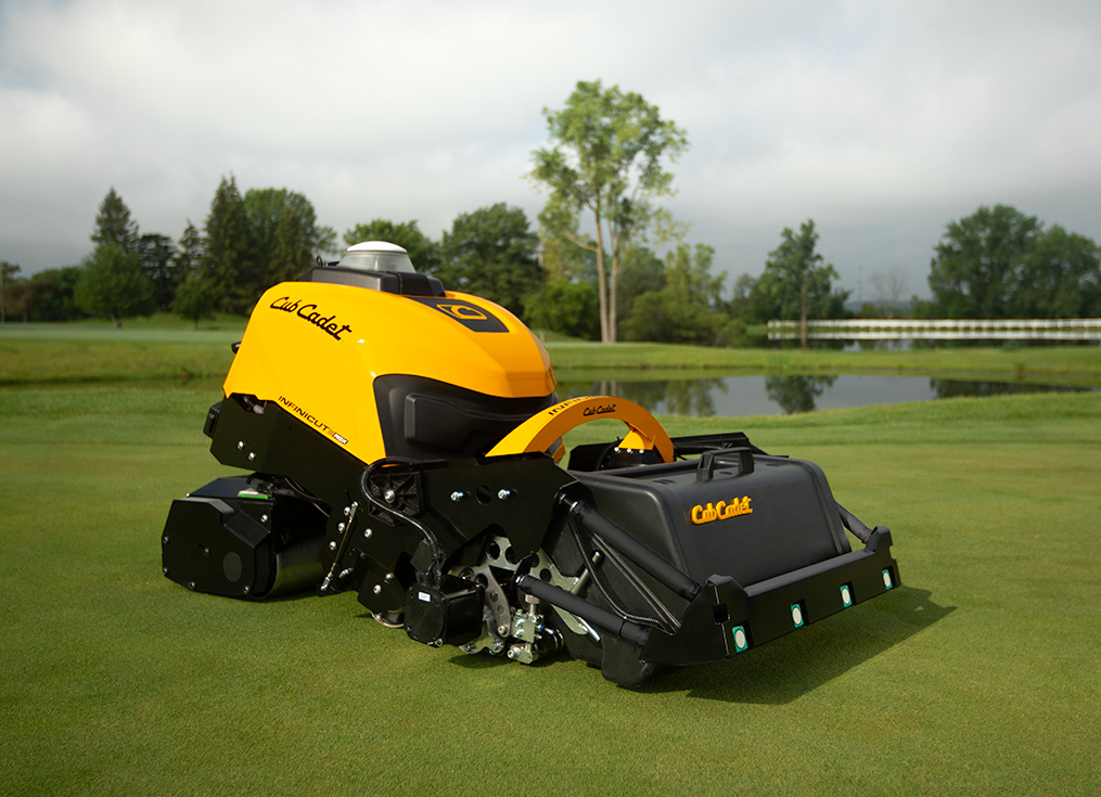 Rg3 Autonomous Turf Mowing And Rolling Cub Cadet Us 8870